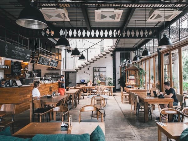 Cafes & Restaurants